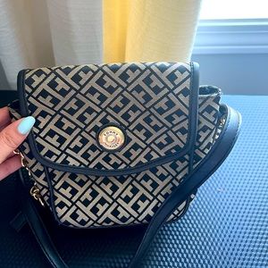 Tommy Hilfiger Bag